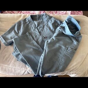 Figs Women's Light Blue Scrub Set